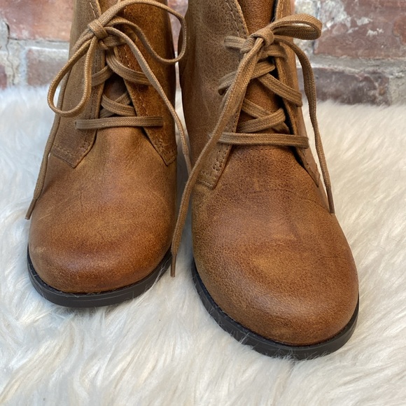 Clarks Artisan Alpine Melt Cognac Leather Booties, Size 11M - Picture 12 of 17